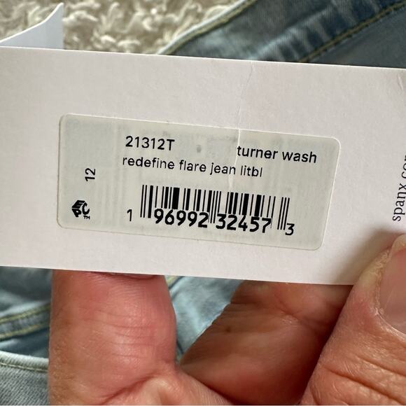 Spanx SPANXsculpt ReDefine Flare Jeans Tidal Blue Light Wash Size 12 NWT - Picture 9 of 12